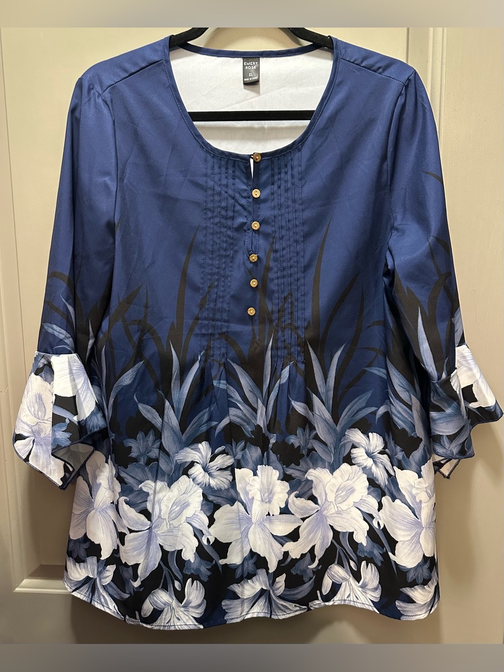 Emery Rose Size XL Navy Blue Floral Print Popover Tunic Pre-owned